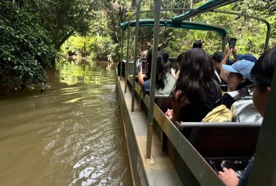 imgi_9_水陸兩用車深入熱帶雨林-scaled